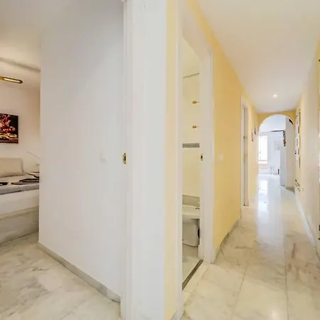102 - Penthouse With Views And Pool! *