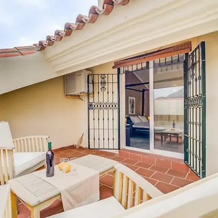 102 - Penthouse With Views And Pool! Апартаменты *