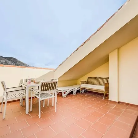 Апартаменты 102 - Penthouse With Views And Pool!