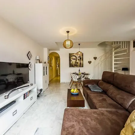 102 - Penthouse With Views And Pool! Михас