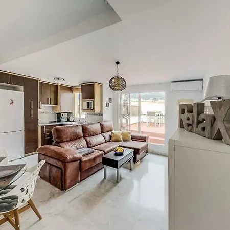 102 - Penthouse With Views And Pool! *