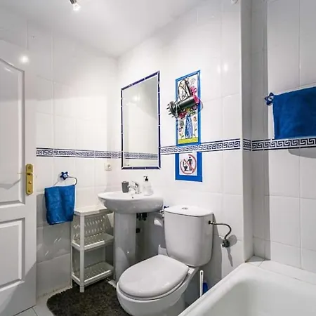 102 - Penthouse With Views And Pool! Михас