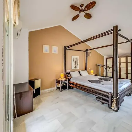 102 - Penthouse With Views And Pool! Апартаменты